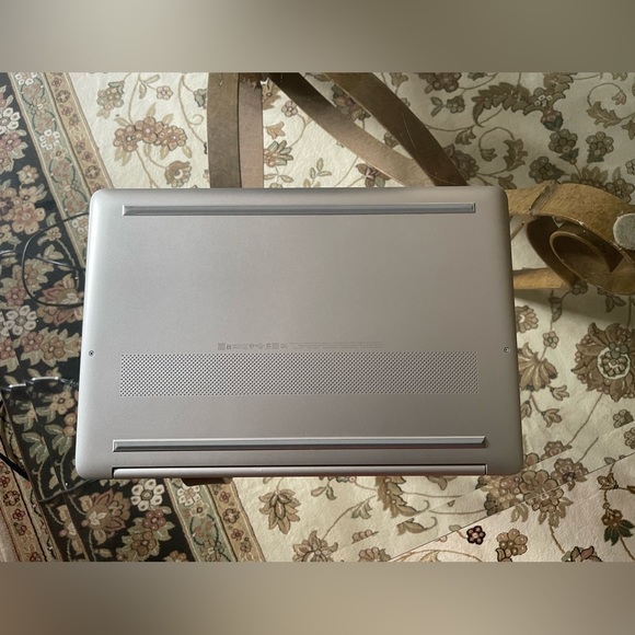 HP 15.6" HD Touchscreen
Laptop Intel - Picture 14 of 16